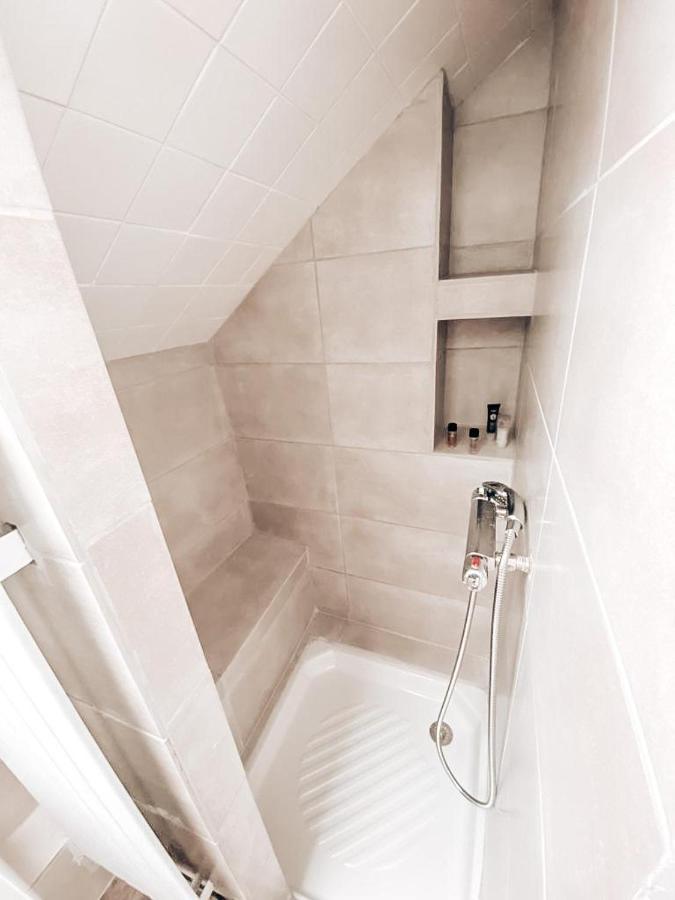 Chambres Privees Dans Une Maison De Charme แซงต์บริซซูร์ฟอเรต์ ภายนอก รูปภาพ